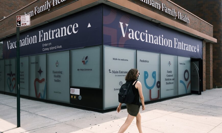 Aux États-Unis de nouveaux codes médicaux relatifs au statut vaccinal Covid-19 inquiètent les médecins