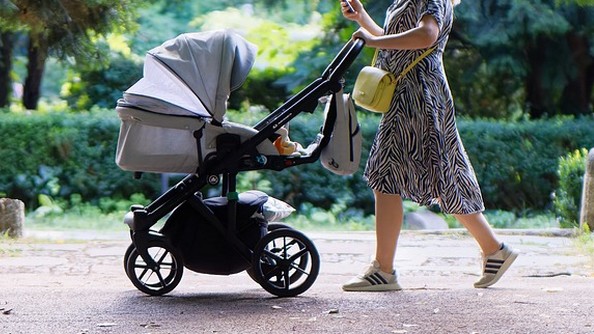 Var: des pompiers et gendarmes sauvent des jumeaux de 2 ans tombés à l&rsquo;eau