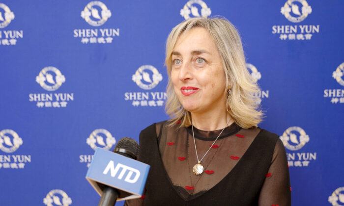 Shen Yun incarne la «beauté en pleine floraison», déclare une poète