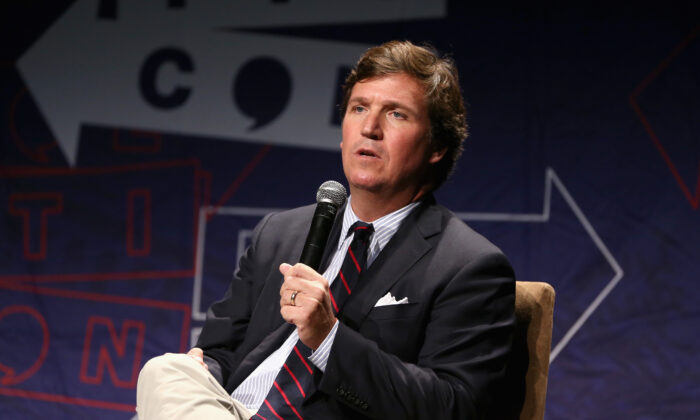 «Ils mentent»: Tucker Carlson révèle de nouveaux détails sur la vidéo exclusive du 6 janvier