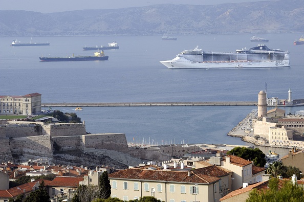 Pollution maritime: à Marseille, les «scrubbers» des navires sentent le soufre
