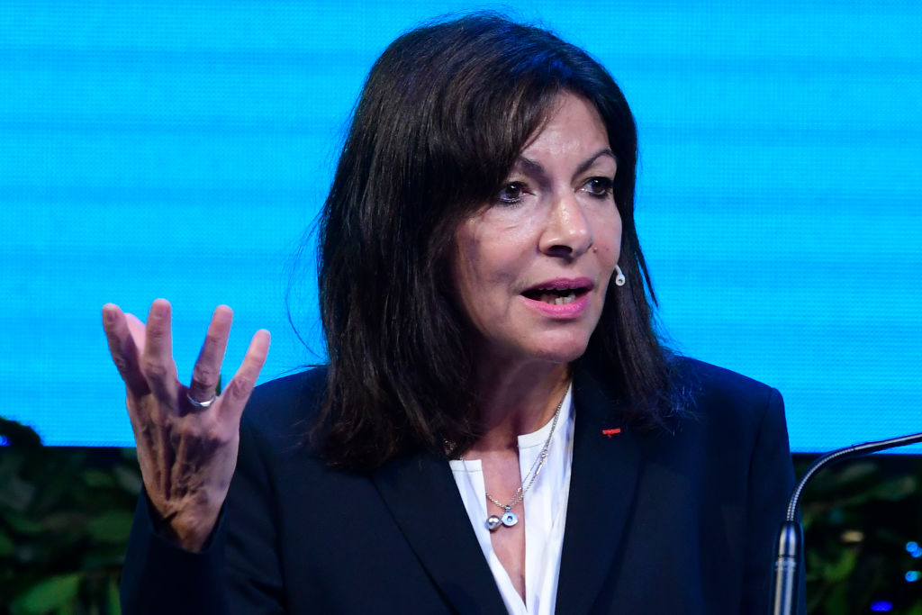 Anne Hidalgo promet 1,2 milliard d&rsquo;investissements de plus d&rsquo;ici 2026