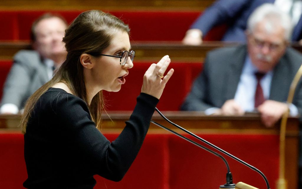 Aurore Bergé n&rsquo;a pu contenir ses larmes, à l&rsquo;Assemblée la majorité vire à l&rsquo;aigre