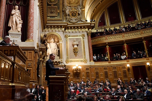 Retraites: le gouvernement tente à nouveau d’accélérer les débats au Sénat
