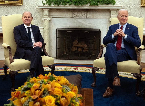 Ukraine: Joe Biden annonce une nouvelle aide militaire lors d&rsquo;une rencontre avec Olaf Scholz