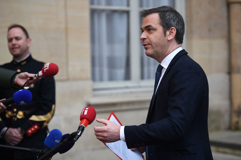 Retraites: «Nous avons vocation à continuer de gouverner», dit Véran