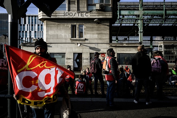 Retraites : l’accès à la centrale nucléaire du Bugey bloqué, actions à Lyon et à la raffinerie de Feyzin