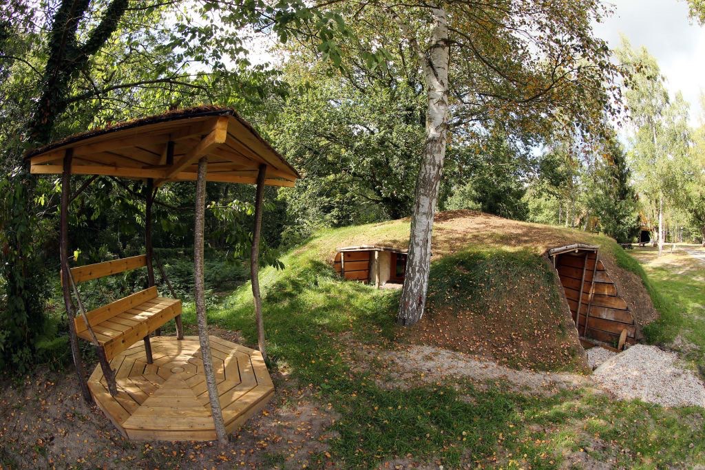 Séjournez dans une maison de Hobbit près du Mont-Saint-Michel