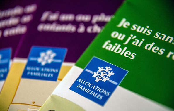 Le gouvernement veut durcir les conditions d&rsquo;octroi des allocations et minima sociaux