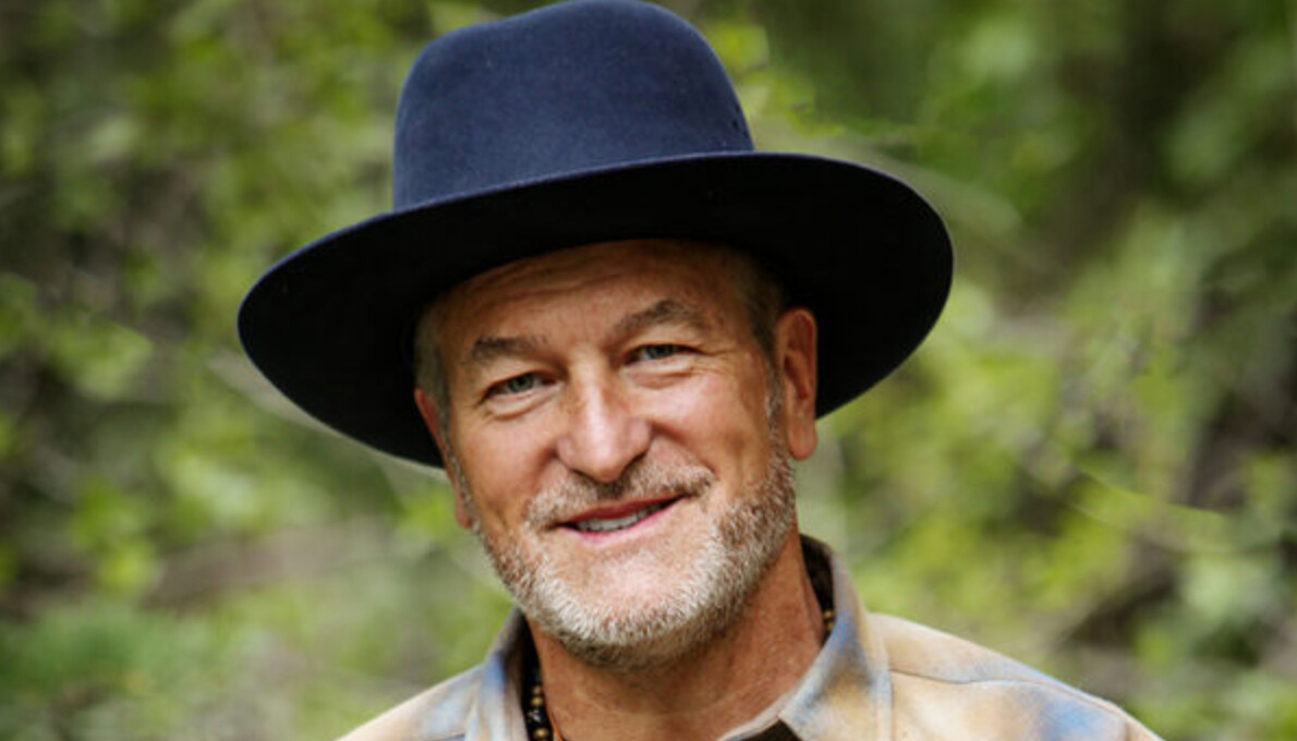 Après avoir perdu sa femme et son fils dans un accident mortel, un homme demande à Dieu de lui pardonner et reçoit un message