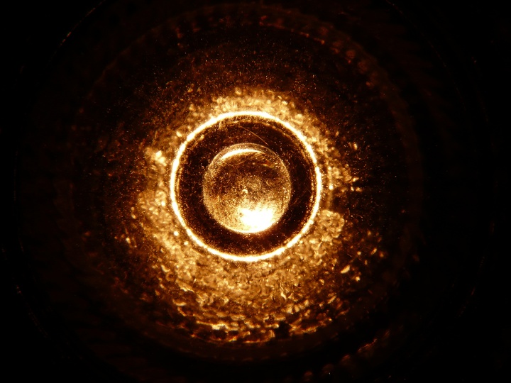 Est-ce qu’un trou de ver permet vraiment de voyager dans l’espace-temps?