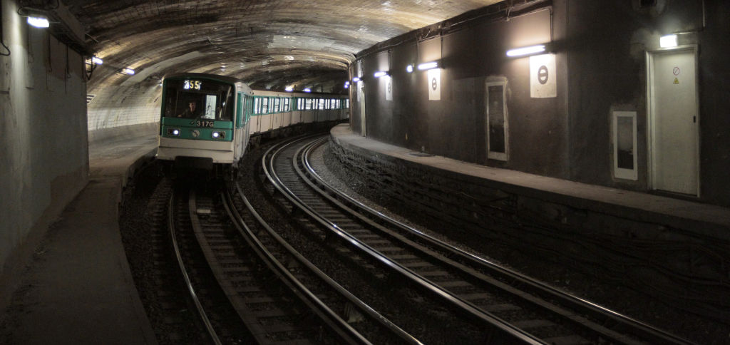 Deux SDF décédés après avoir été percutés par une rame de métro