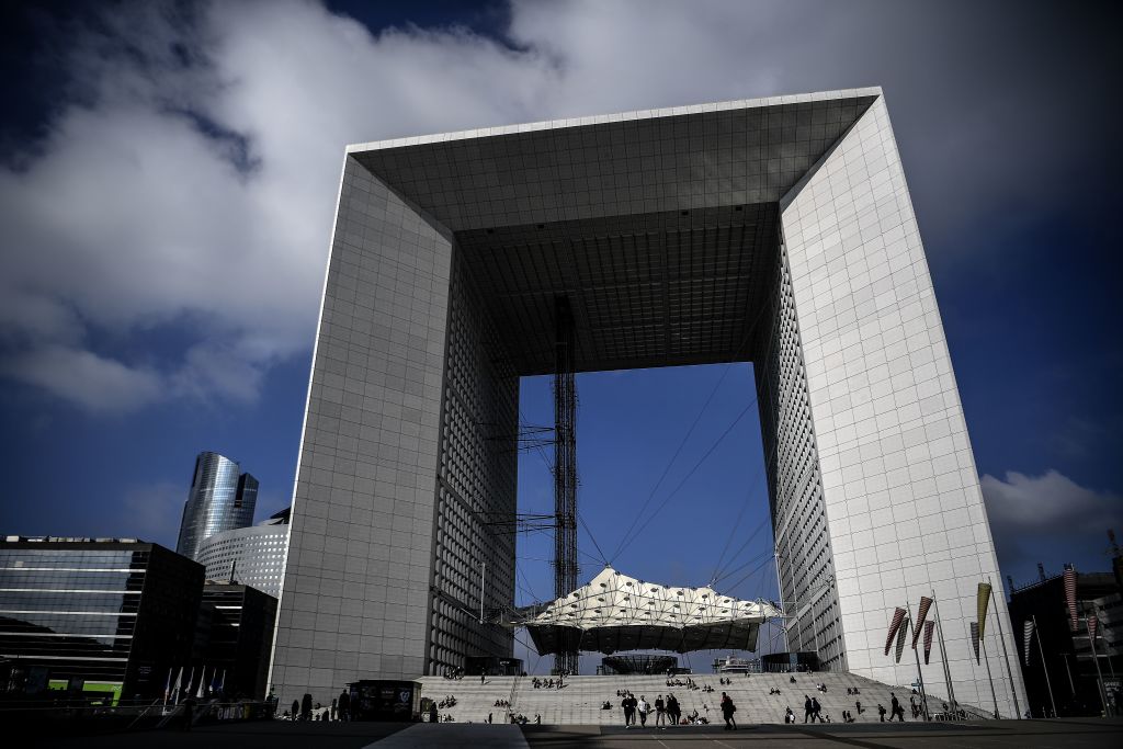 La Défense: le toit de la Grande Arche désormais fermé au public