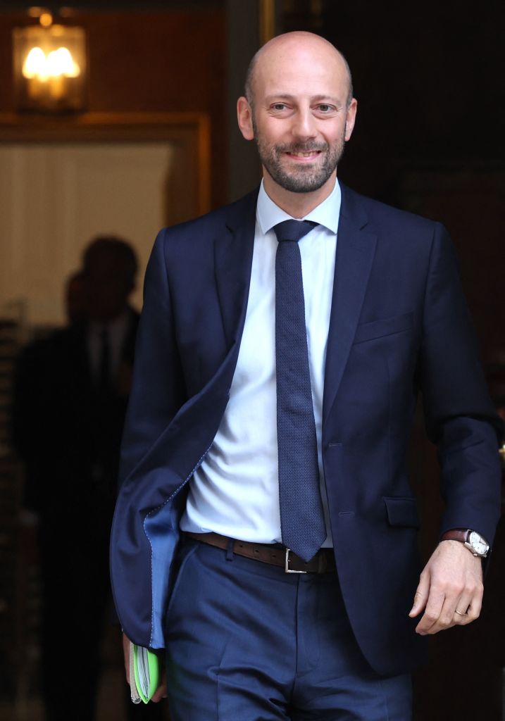 Guerini ouvre la porte à des discussions sur les bas salaires dans la fonction publique