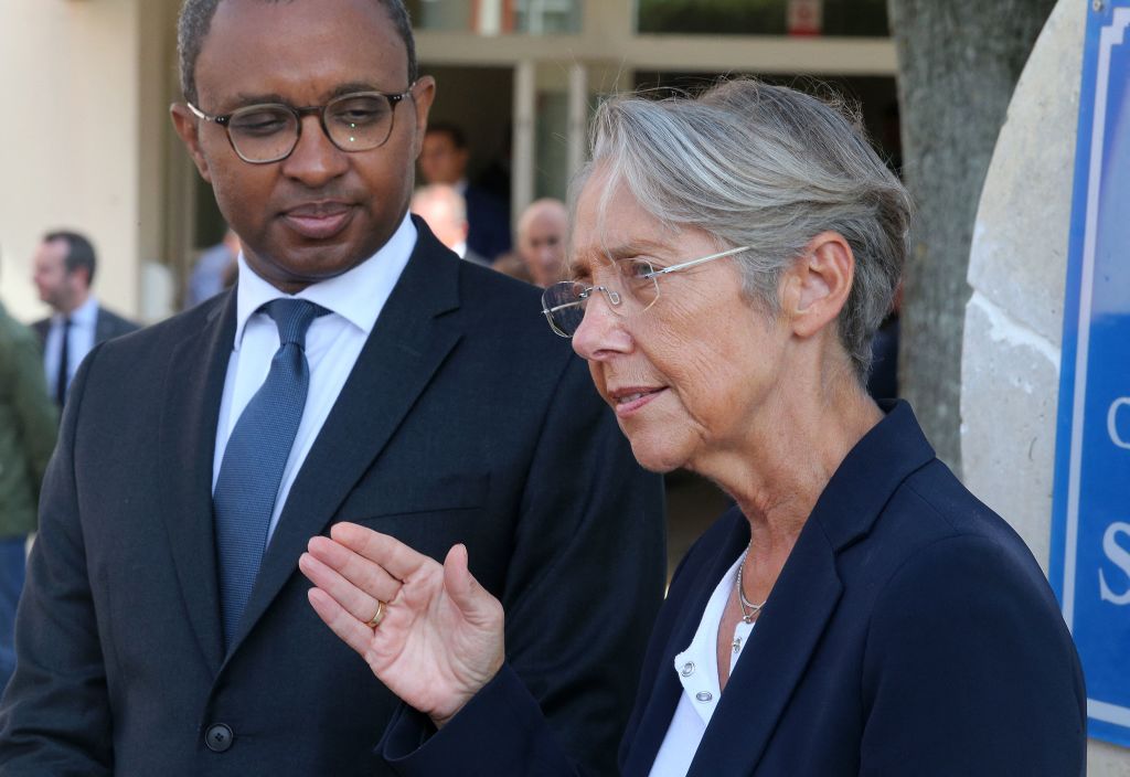 Ruralité: Élisabeth Borne souhaite «changer de méthode» sur les fermetures de classe