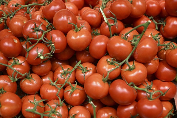 Des tomates en grappe contaminées par un fongicide rappelées dans toute la France