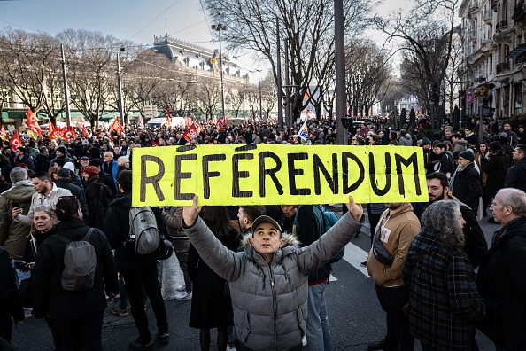 Retraites: un référendum, l&rsquo;autre espoir à gauche d&rsquo;une pause dans la réforme