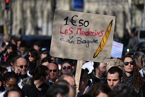 Les médecins libéraux fixés sur leurs nouveaux tarifs lundi