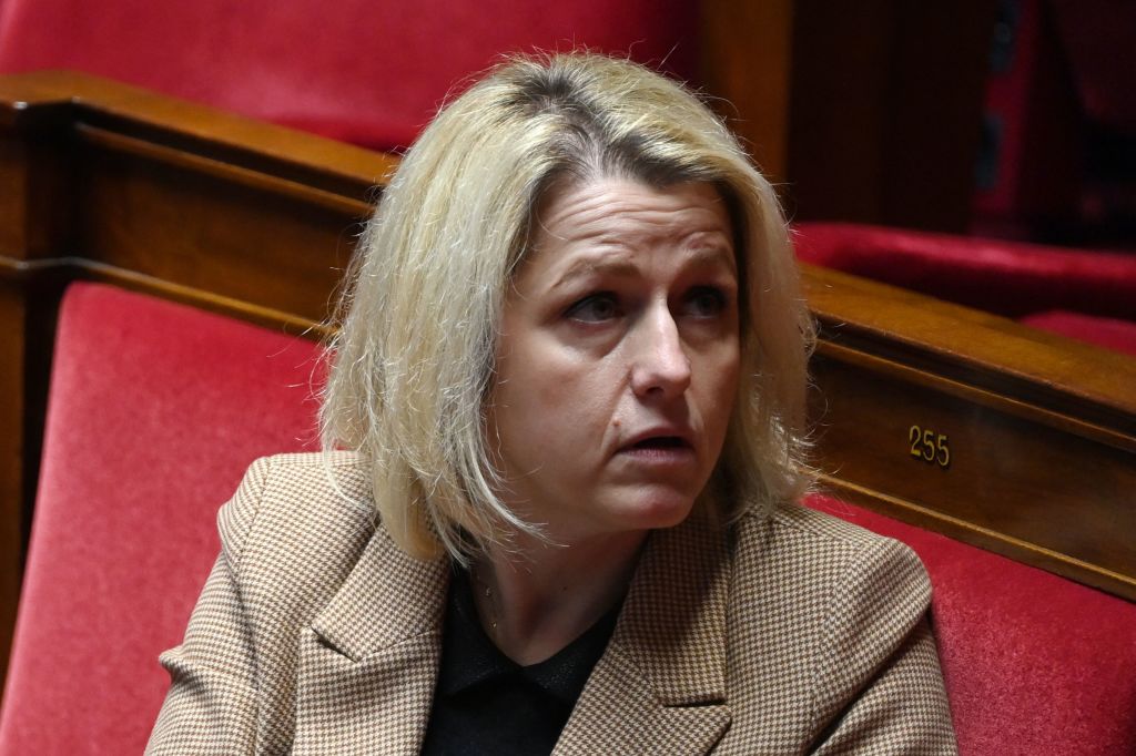 Majorité présidentielle: quatre députées dont Pompili prennent leurs distances avec le groupe Renaissance