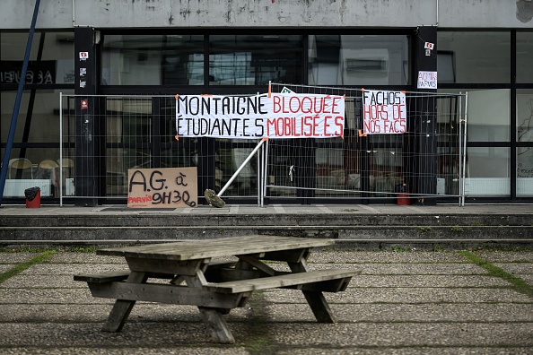 Retraites: blocages universitaires à Paris, Rennes ou Lille, des partiels annulés