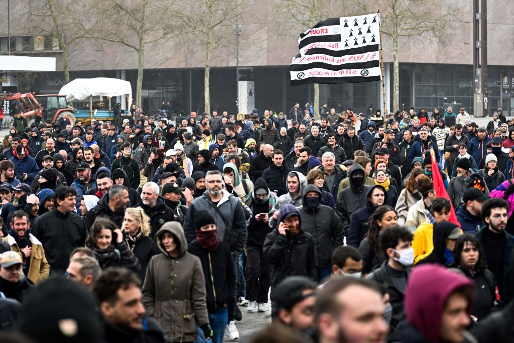 Retraites: Nantes et Rennes, des mobilisations fortes et des violences qui interrogent