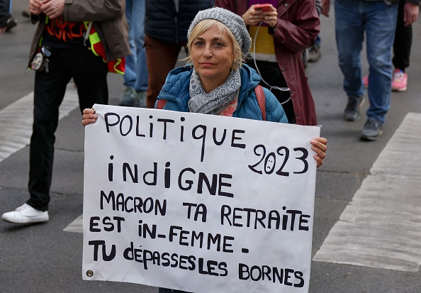 Retraites: mobilisation en légère hausse dans les hôpitaux et collectivités à la mi-journée