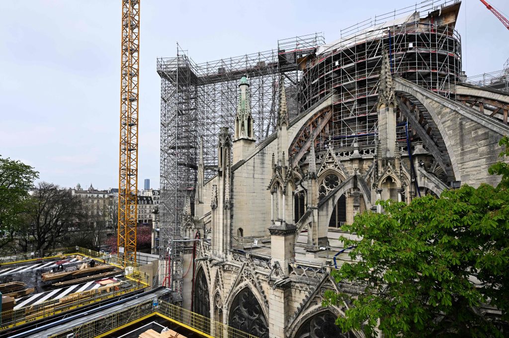 Notre-Dame: quatre ans après l&rsquo;incendie, top départ pour la reconstruction de la flèche