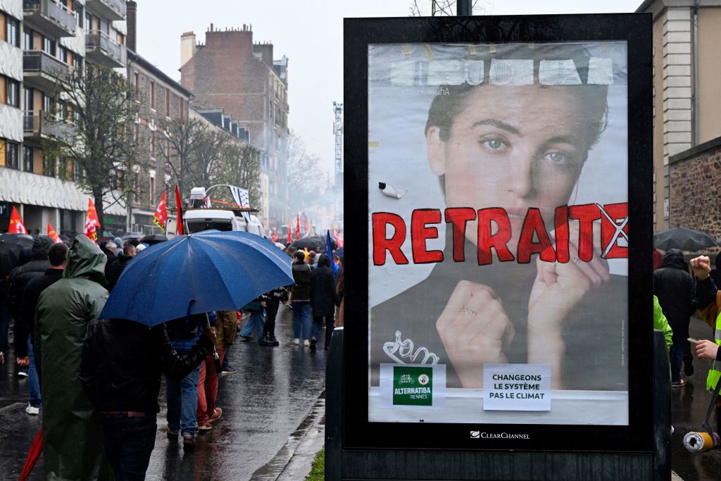 Retraites: sur un barrage à Rennes, des grévistes prêts à « monter à Paris »