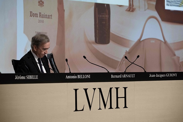 LVMH atteint les 500 milliards de dollars en Bourse, une première pour une société européenne