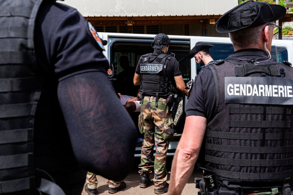 Pas-de-Calais: un gendarme blessé au couteau lors d&rsquo;une intervention visant à empêcher une traversée de migrants