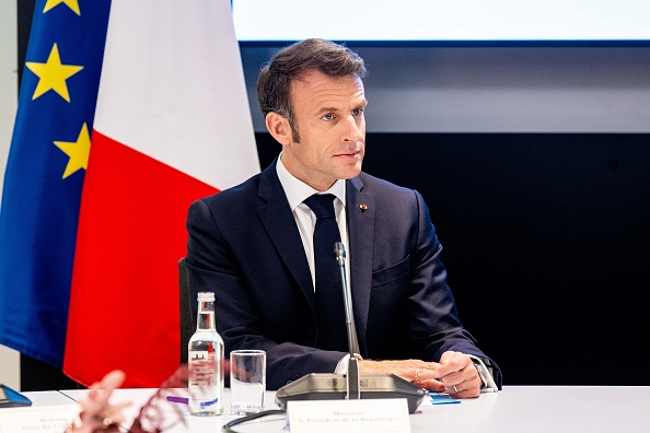Retraites : une nouvelle provocation d&rsquo;Emmanuel Macron selon ses opposants, avant son allocution