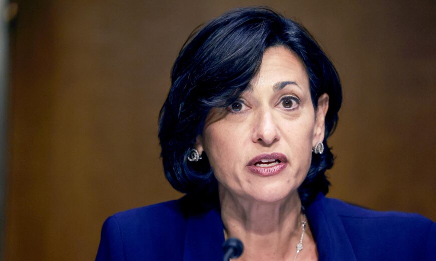 La directrice du CDC admet que des personnes vaccinées peuvent transmettre le Covid-19 à d&rsquo;autres personnes