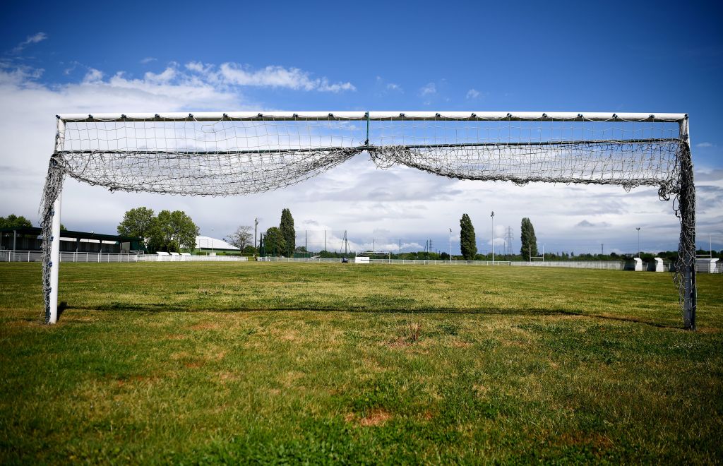 Sécheresse: l&rsquo;arrosage pour les compétitions sportives interdit en journée en cas de «crise»