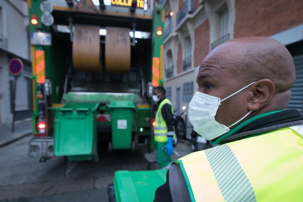 Éboueurs: un métier essentiel mais souvent méprisé
