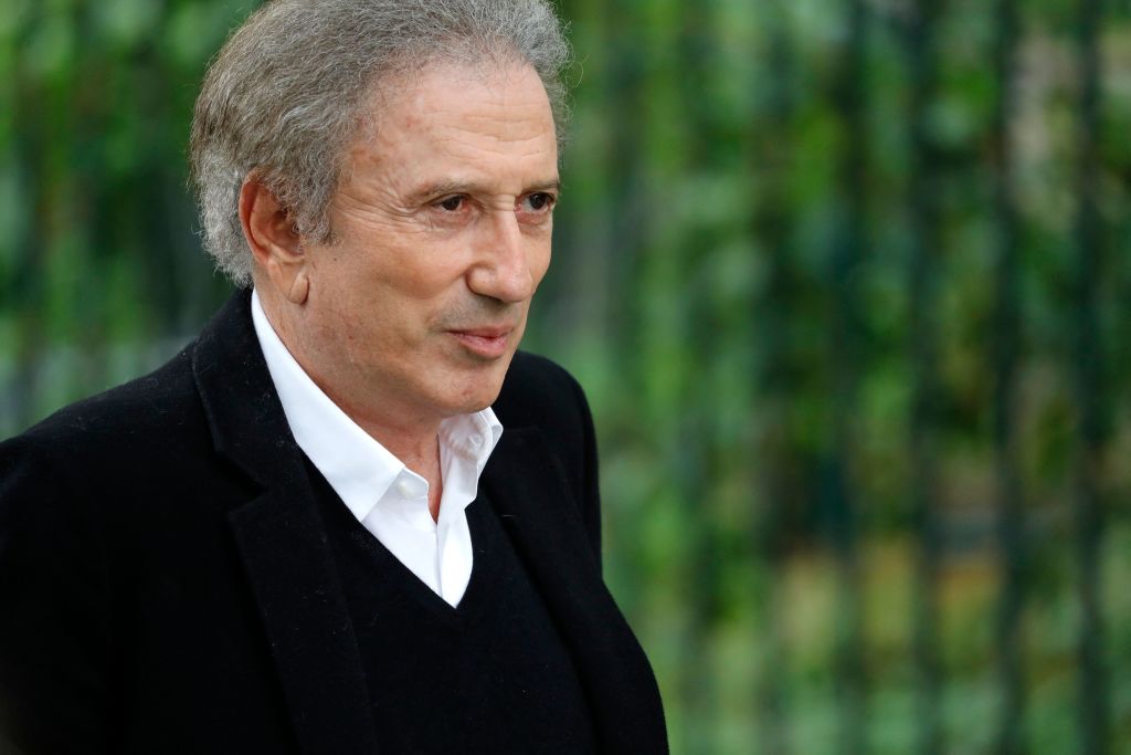 «Il faut qu’il souffle»: Michel Drucker en convalescence, un animateur de France 2 lui conseille de bien se reposer