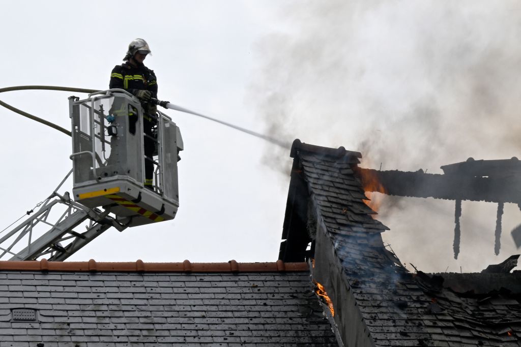 Un homme périt dans un incendie en tentant de sauver ses chiens