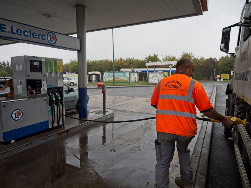 Prix des carburants: Michel-Édouard Leclerc juge «gonflé» de pointer les distributeurs et pas Total