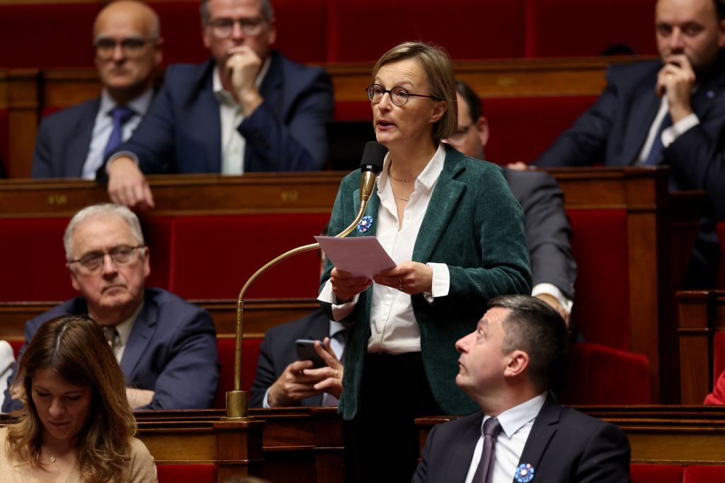 Des députés appellent à mieux coordonner les transferts de migrants en régions