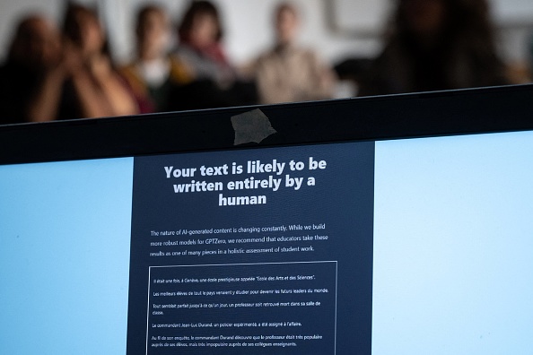 De Cambridge Analytica à ChatGPT, comprendre comment l’IA donne un sens aux mots