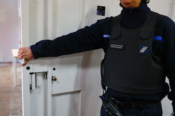 Terrorisme: sept personnes d’ultragauche bientôt jugées pour avoir projeté des actions violentes