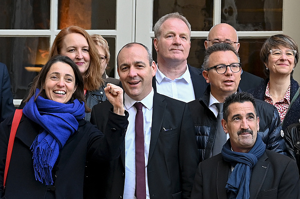 Les syndicats en force à Matignon, les retraites dans tous les esprits