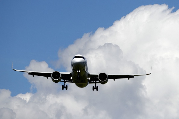 Rassemblement pour une limitation du trafic des aéroports parisiens