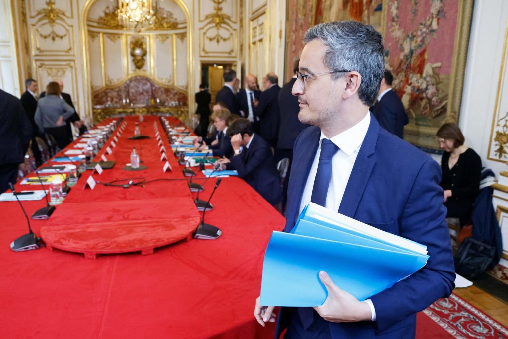 Après l&rsquo;attentat de Djerba, Darmanin demande un renforcement de la sécurité des lieux de culte juifs