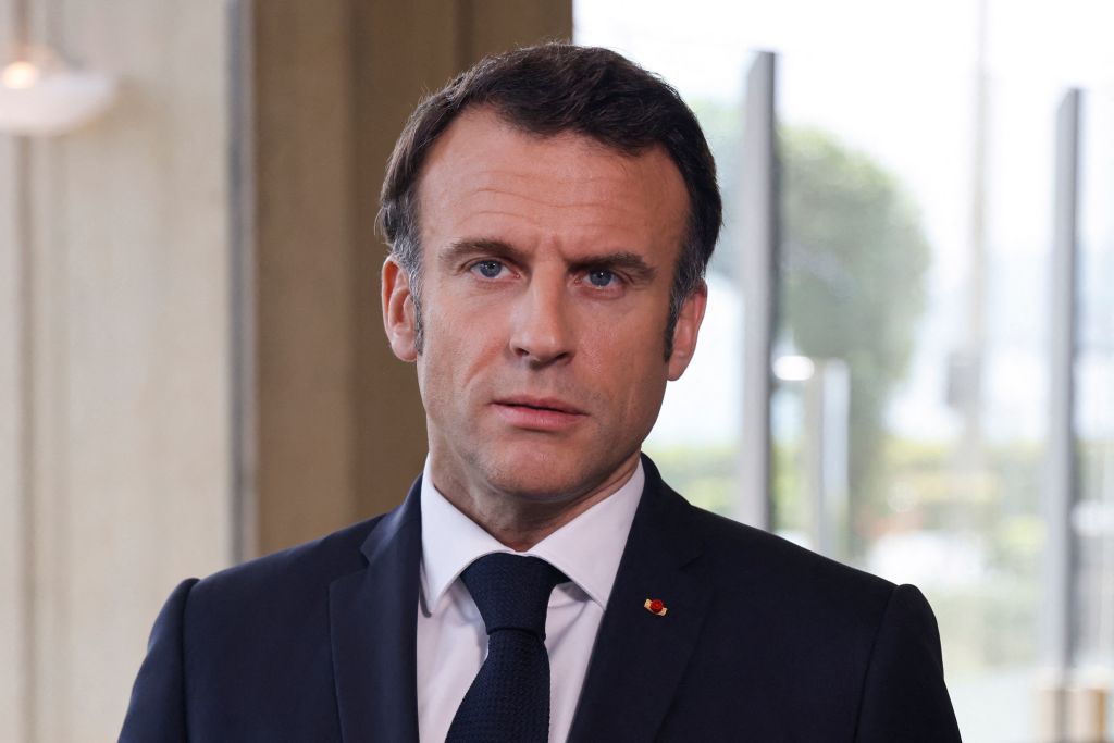 Emmanuel Macron rendra hommage jeudi à Roubaix aux trois policiers tués