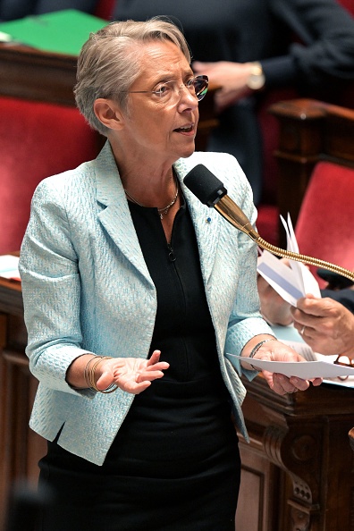 Retraite à 64 ans: le camp présidentiel marque un point, les oppositions fulminent