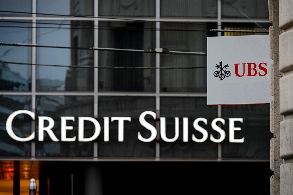 UBS s&rsquo;attend à un énorme gain comptable de 35 milliards de dollars du rachat de Credit Suisse