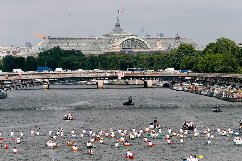 Cérémonie d&rsquo;ouverture des JO-2024: Gérald Darmanin ne précise pas le nombre de spectateurs