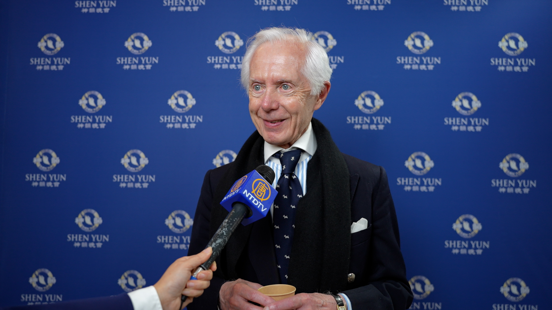 Shen Yun : « On est transporté dans un monde meilleur », estime un ancien photographe de mode