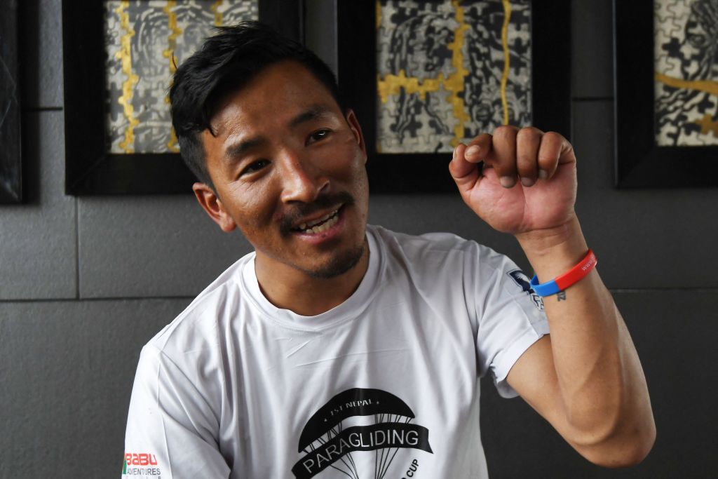 Un guide népalais sauve un alpiniste dans «la zone de mort» de l&rsquo;Everest