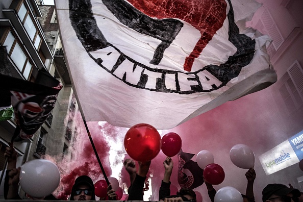 «Antifas», des petits groupes redynamisés par la montée de l&rsquo;ultradroite